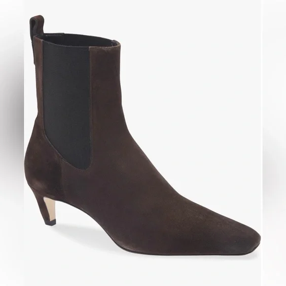New Reformation Roberta Kitten Heel Chelsea Boots